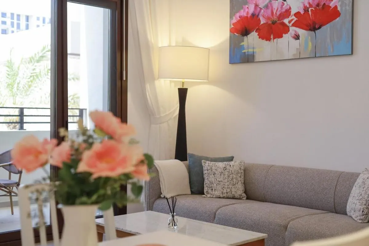 迪拜Stylish 2Br Retreat In Town Square公寓 阿拉伯联合酋长国