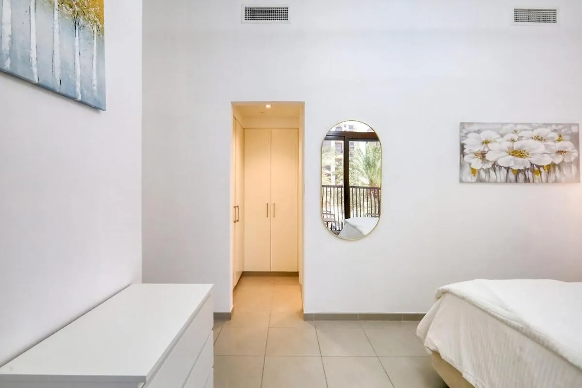 迪拜Stylish 2Br Retreat In Town Square公寓